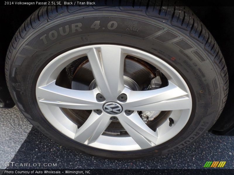Black / Titan Black 2014 Volkswagen Passat 2.5L SE