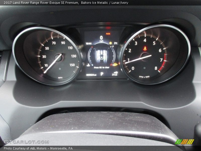 Baltoro Ice Metallic / Lunar/Ivory 2017 Land Rover Range Rover Evoque SE Premium