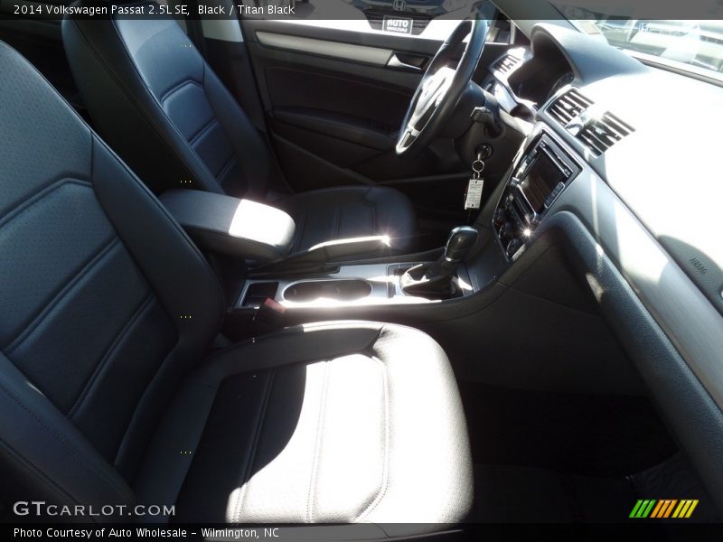 Black / Titan Black 2014 Volkswagen Passat 2.5L SE