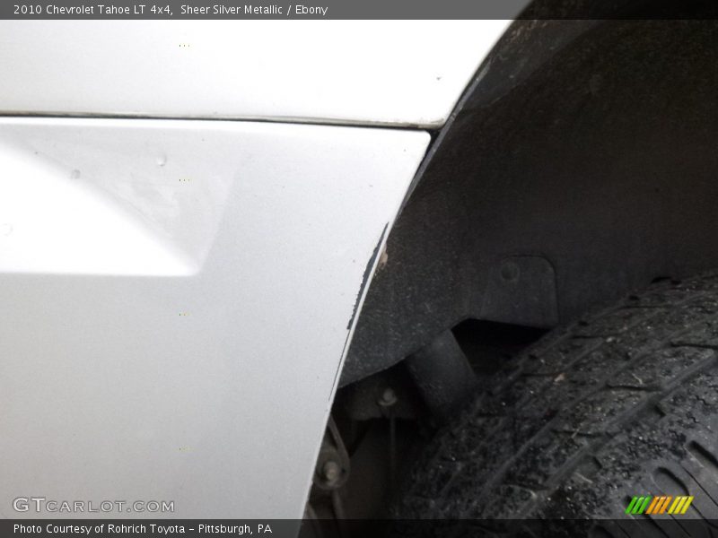 Sheer Silver Metallic / Ebony 2010 Chevrolet Tahoe LT 4x4