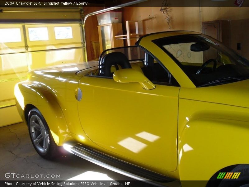 Slingshot Yellow / Ebony 2004 Chevrolet SSR