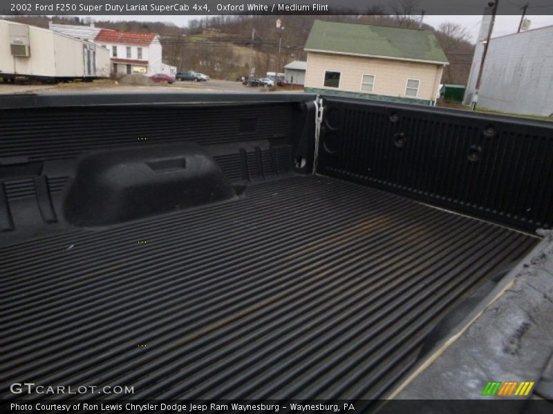 Oxford White / Medium Flint 2002 Ford F250 Super Duty Lariat SuperCab 4x4
