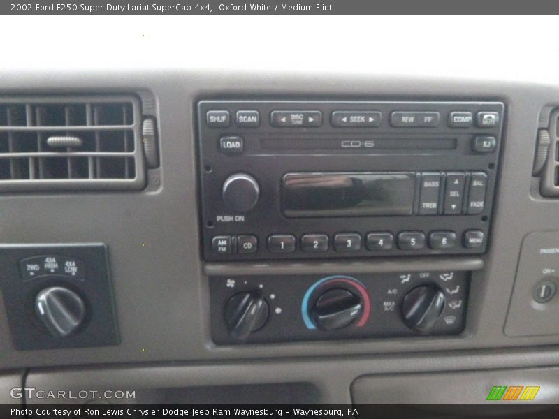 Oxford White / Medium Flint 2002 Ford F250 Super Duty Lariat SuperCab 4x4