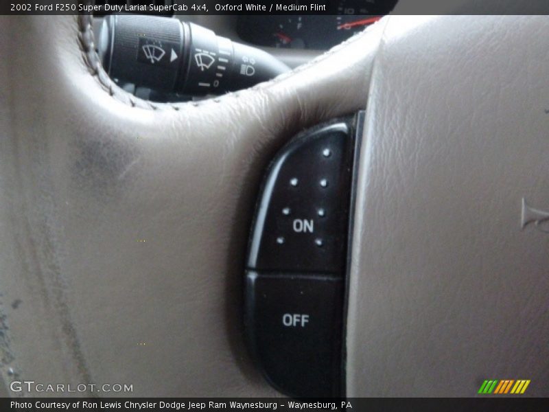 Oxford White / Medium Flint 2002 Ford F250 Super Duty Lariat SuperCab 4x4