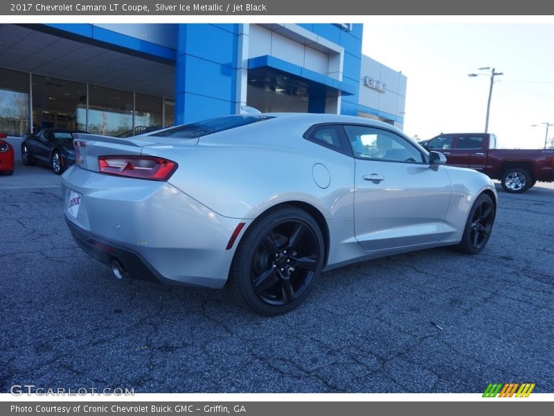 Silver Ice Metallic / Jet Black 2017 Chevrolet Camaro LT Coupe