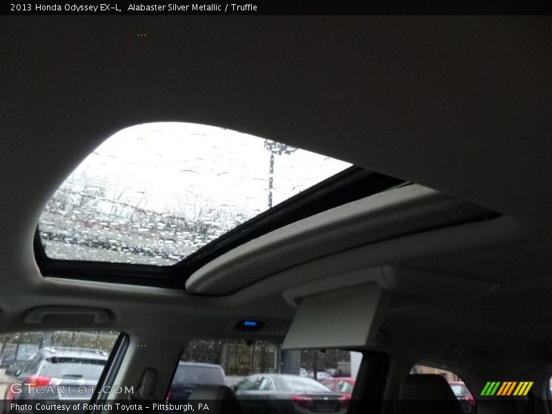 Alabaster Silver Metallic / Truffle 2013 Honda Odyssey EX-L