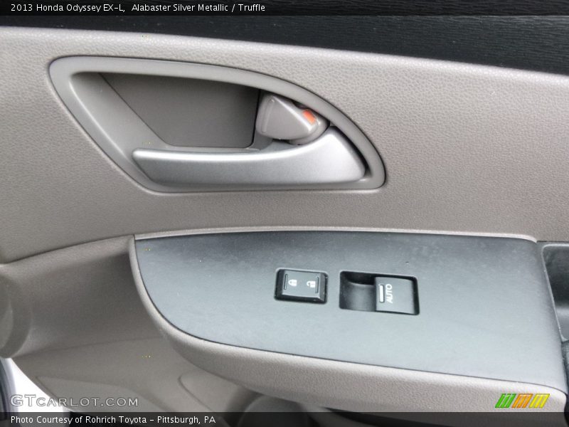 Alabaster Silver Metallic / Truffle 2013 Honda Odyssey EX-L
