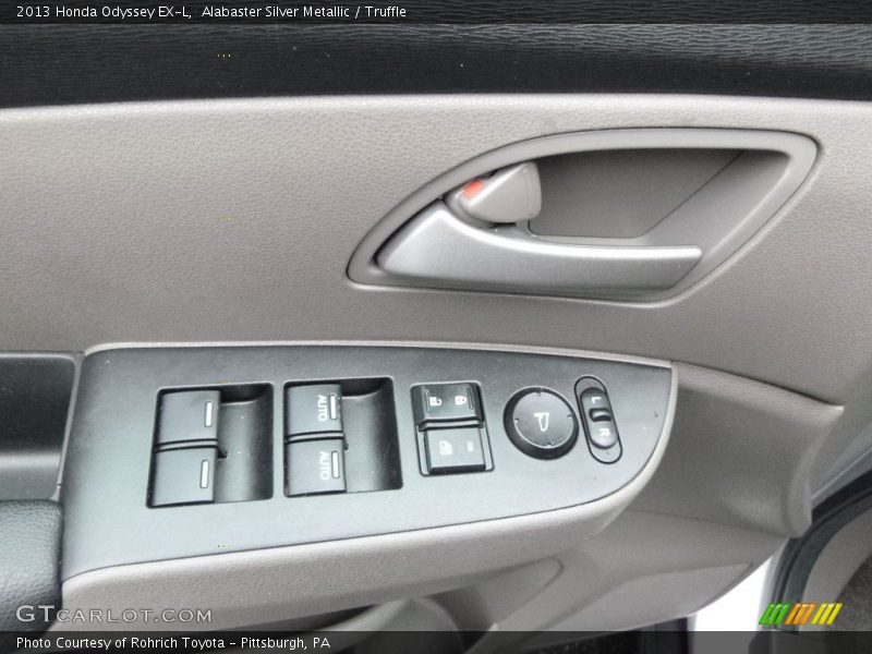 Alabaster Silver Metallic / Truffle 2013 Honda Odyssey EX-L
