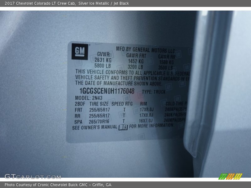 Silver Ice Metallic / Jet Black 2017 Chevrolet Colorado LT Crew Cab