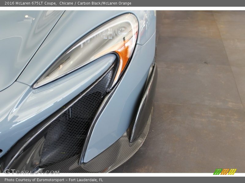 Chicane / Carbon Black/McLaren Orange 2016 McLaren 675LT Coupe
