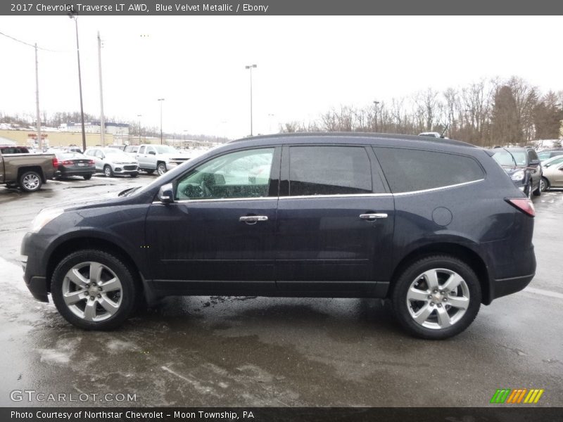 Blue Velvet Metallic / Ebony 2017 Chevrolet Traverse LT AWD