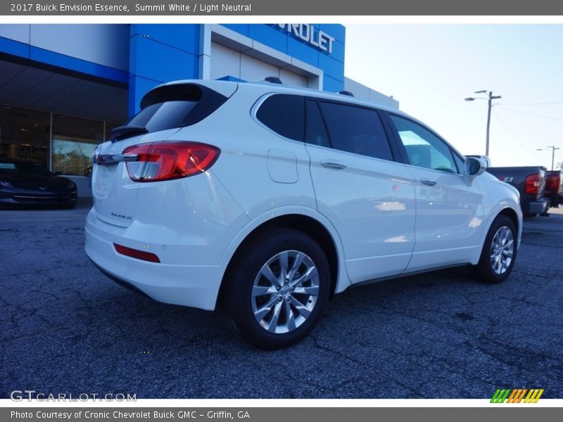 Summit White / Light Neutral 2017 Buick Envision Essence