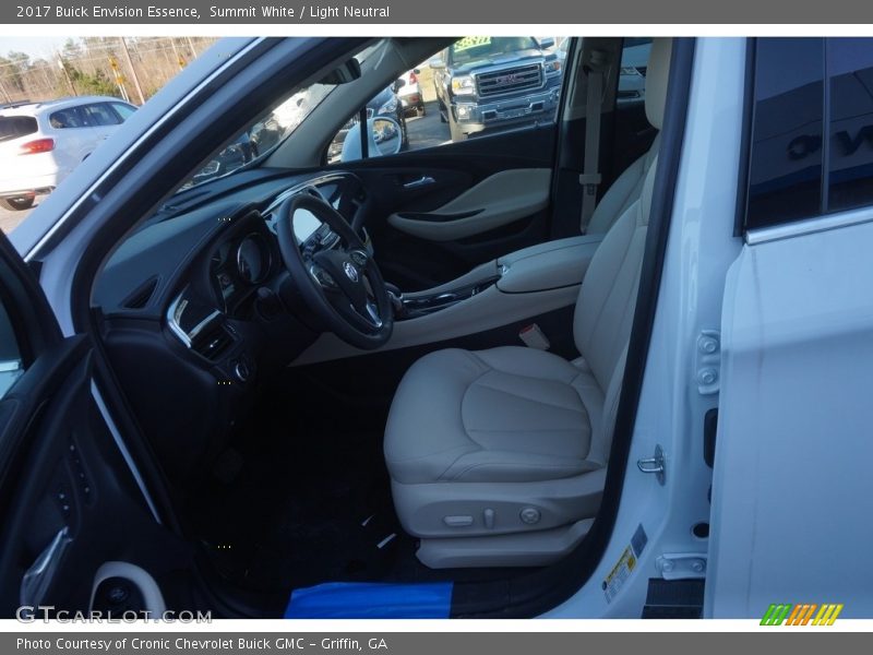Summit White / Light Neutral 2017 Buick Envision Essence