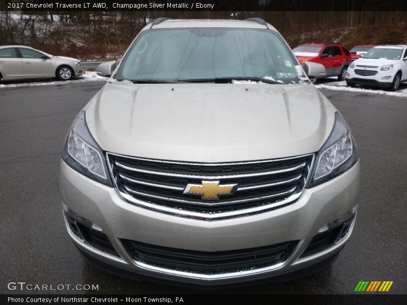 Champagne Silver Metallic / Ebony 2017 Chevrolet Traverse LT AWD