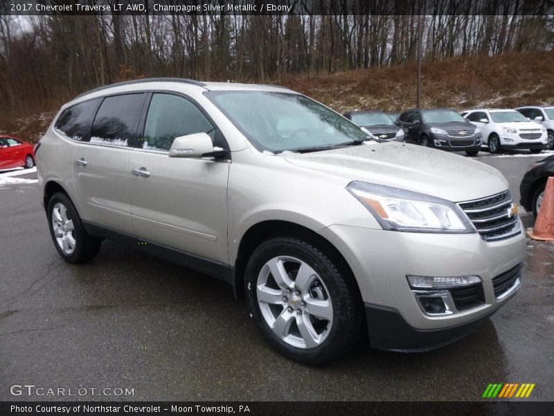 Champagne Silver Metallic / Ebony 2017 Chevrolet Traverse LT AWD