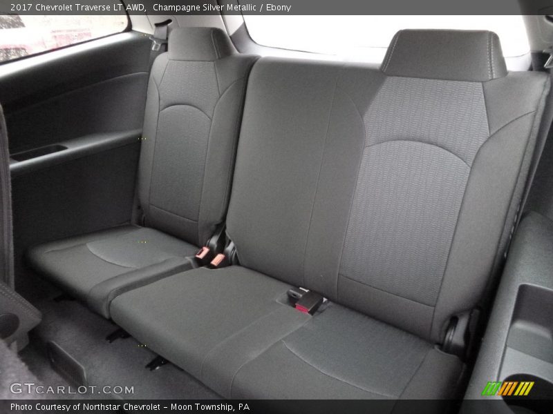Champagne Silver Metallic / Ebony 2017 Chevrolet Traverse LT AWD