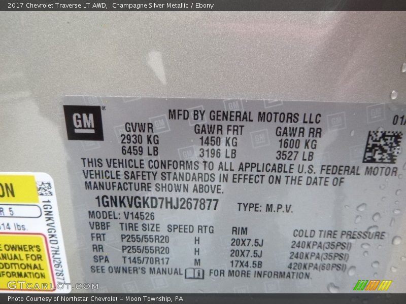Champagne Silver Metallic / Ebony 2017 Chevrolet Traverse LT AWD