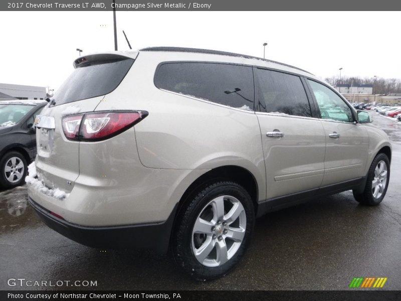 Champagne Silver Metallic / Ebony 2017 Chevrolet Traverse LT AWD