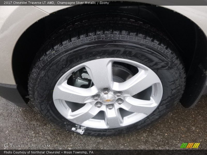Champagne Silver Metallic / Ebony 2017 Chevrolet Traverse LT AWD