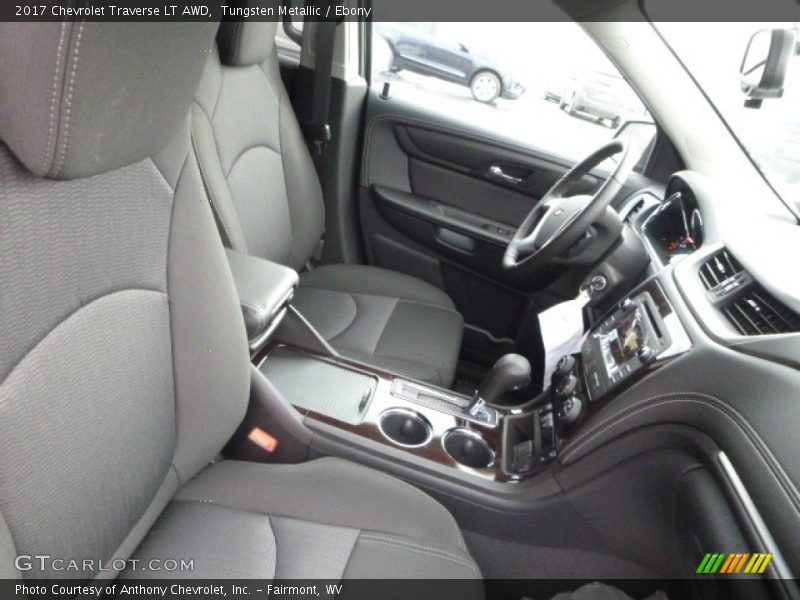 Tungsten Metallic / Ebony 2017 Chevrolet Traverse LT AWD