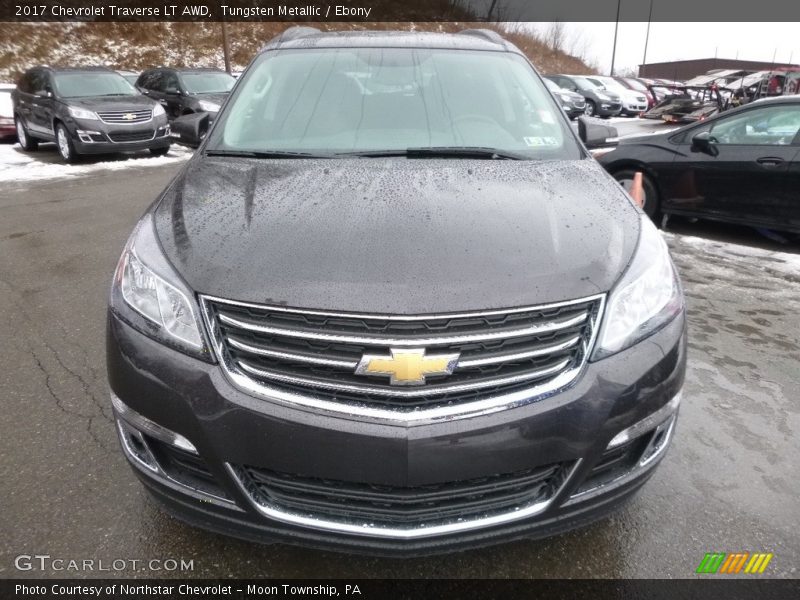 Tungsten Metallic / Ebony 2017 Chevrolet Traverse LT AWD
