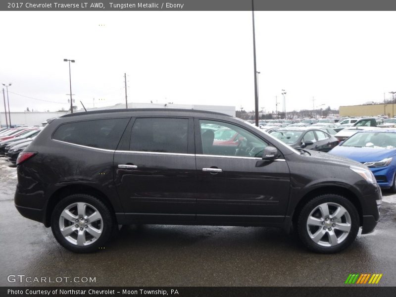 Tungsten Metallic / Ebony 2017 Chevrolet Traverse LT AWD