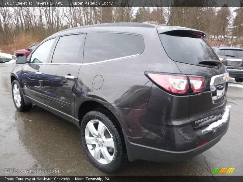 Tungsten Metallic / Ebony 2017 Chevrolet Traverse LT AWD