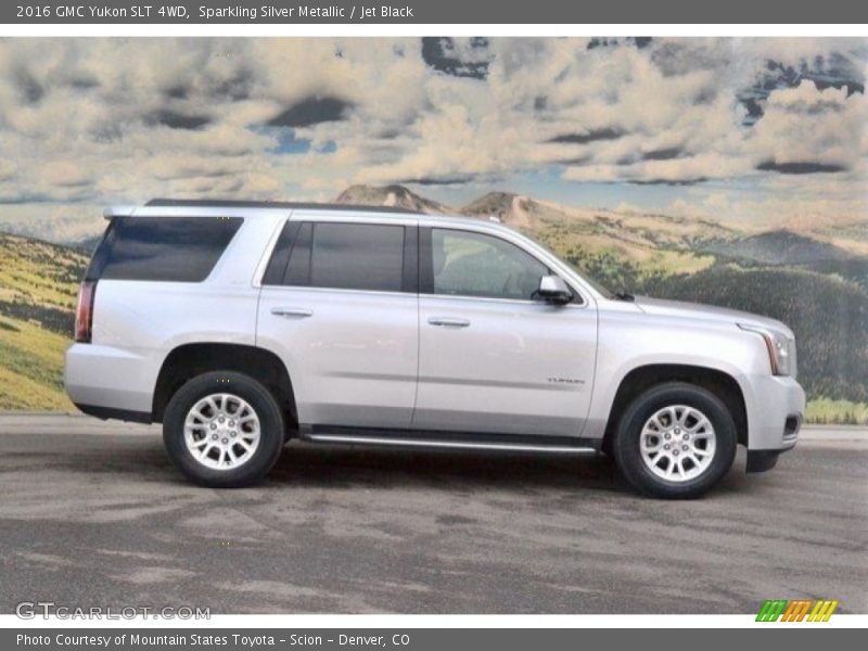 Sparkling Silver Metallic / Jet Black 2016 GMC Yukon SLT 4WD