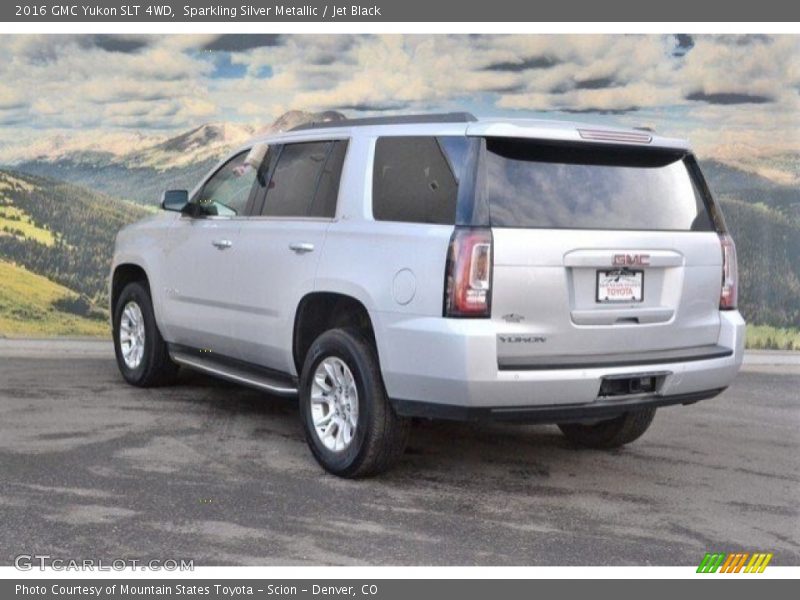 Sparkling Silver Metallic / Jet Black 2016 GMC Yukon SLT 4WD