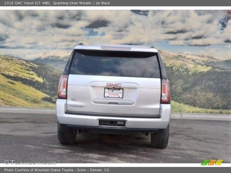 Sparkling Silver Metallic / Jet Black 2016 GMC Yukon SLT 4WD