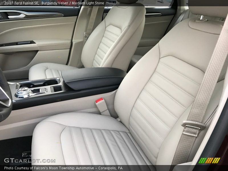 Burgundy Velvet / Medium Light Stone 2017 Ford Fusion SE