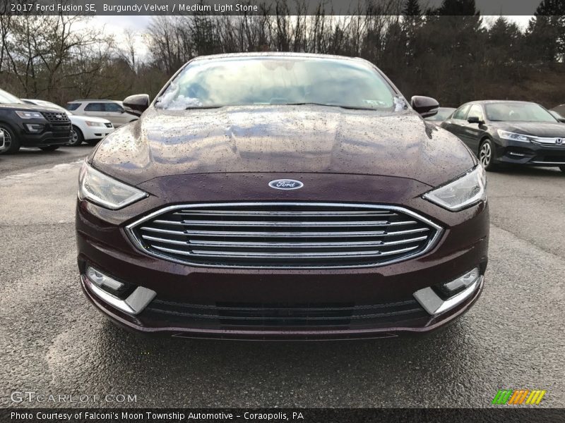 Burgundy Velvet / Medium Light Stone 2017 Ford Fusion SE