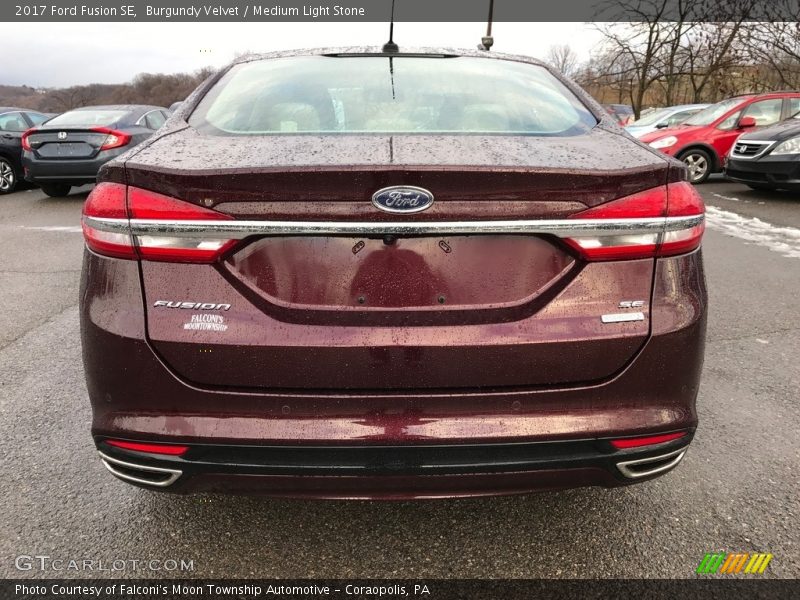 Burgundy Velvet / Medium Light Stone 2017 Ford Fusion SE