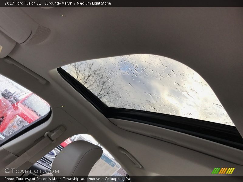 Burgundy Velvet / Medium Light Stone 2017 Ford Fusion SE