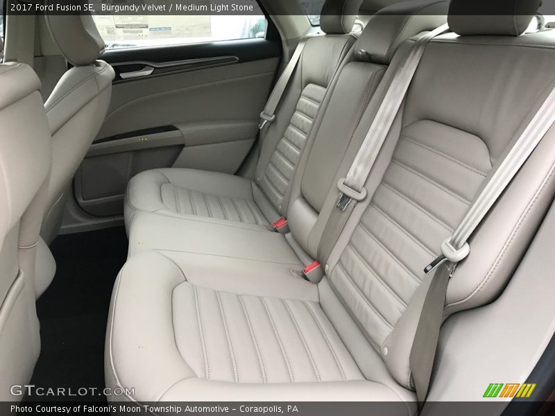 Burgundy Velvet / Medium Light Stone 2017 Ford Fusion SE