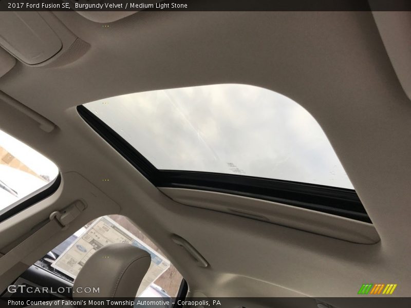 Burgundy Velvet / Medium Light Stone 2017 Ford Fusion SE