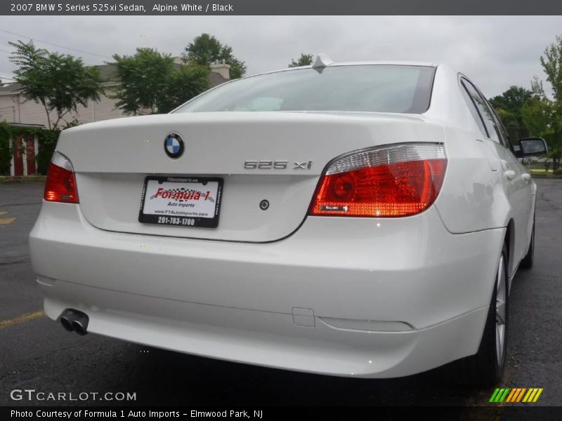 Alpine White / Black 2007 BMW 5 Series 525xi Sedan