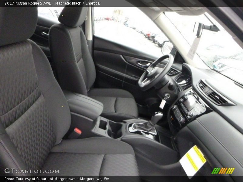 Magnetic Black / Charcoal 2017 Nissan Rogue S AWD