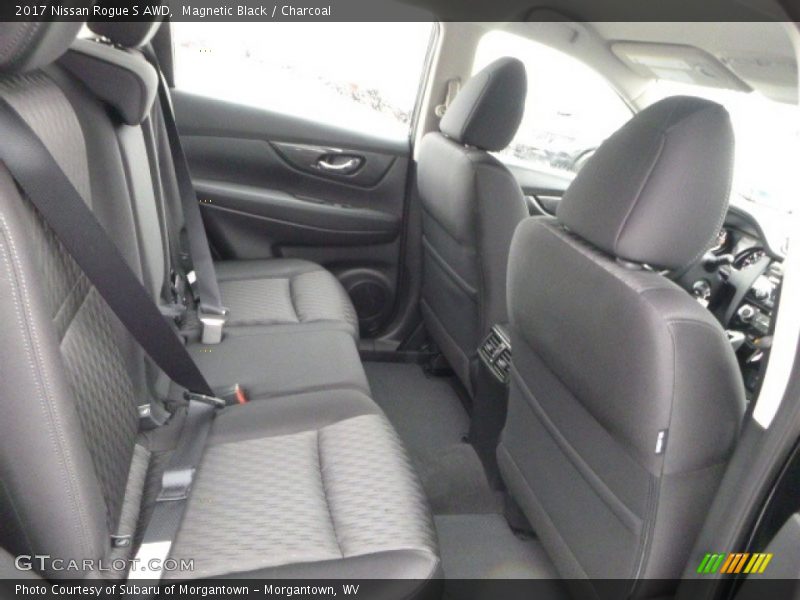 Magnetic Black / Charcoal 2017 Nissan Rogue S AWD