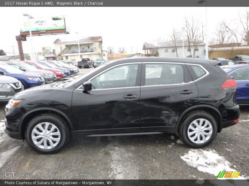 Magnetic Black / Charcoal 2017 Nissan Rogue S AWD