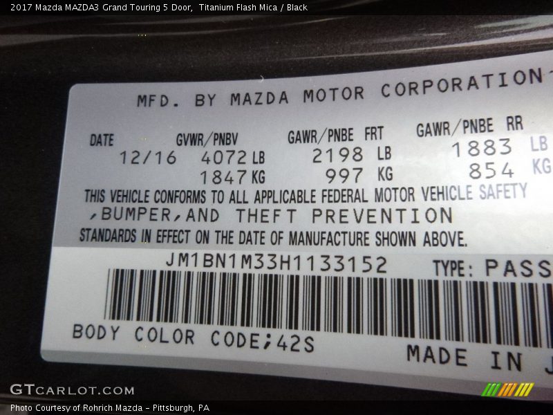 Titanium Flash Mica / Black 2017 Mazda MAZDA3 Grand Touring 5 Door