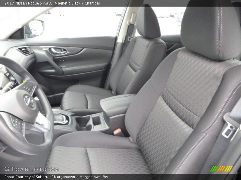 Magnetic Black / Charcoal 2017 Nissan Rogue S AWD