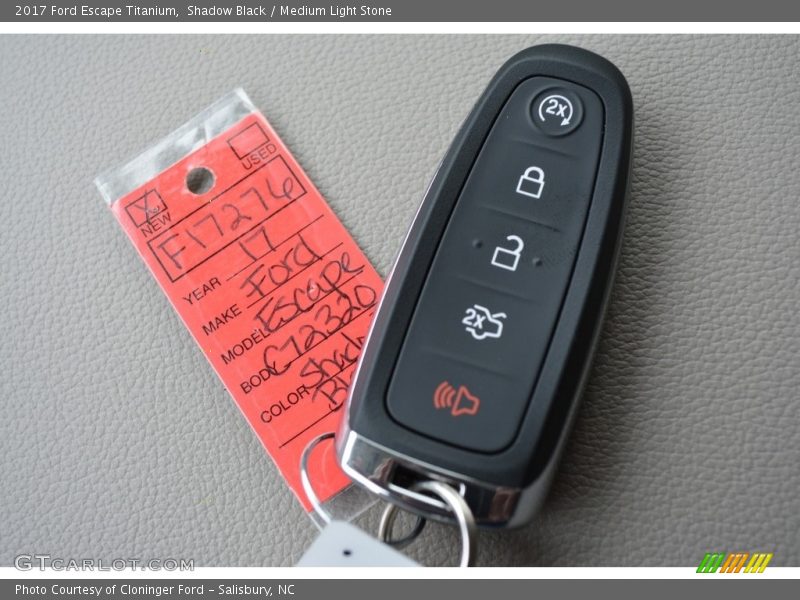 Shadow Black / Medium Light Stone 2017 Ford Escape Titanium