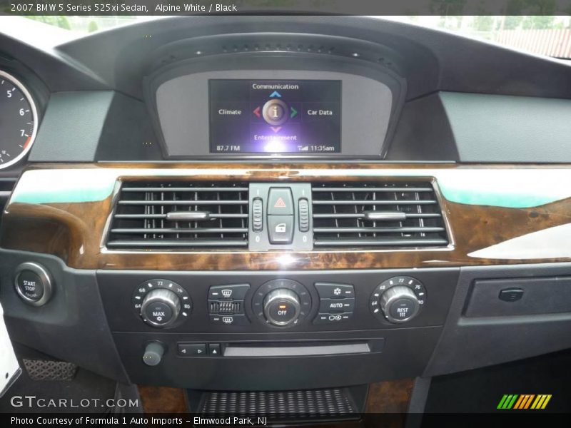 Alpine White / Black 2007 BMW 5 Series 525xi Sedan