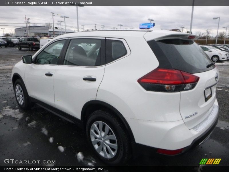 Glacier White / Charcoal 2017 Nissan Rogue S AWD