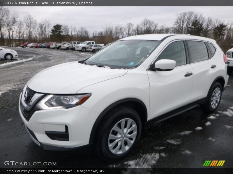 Glacier White / Charcoal 2017 Nissan Rogue S AWD