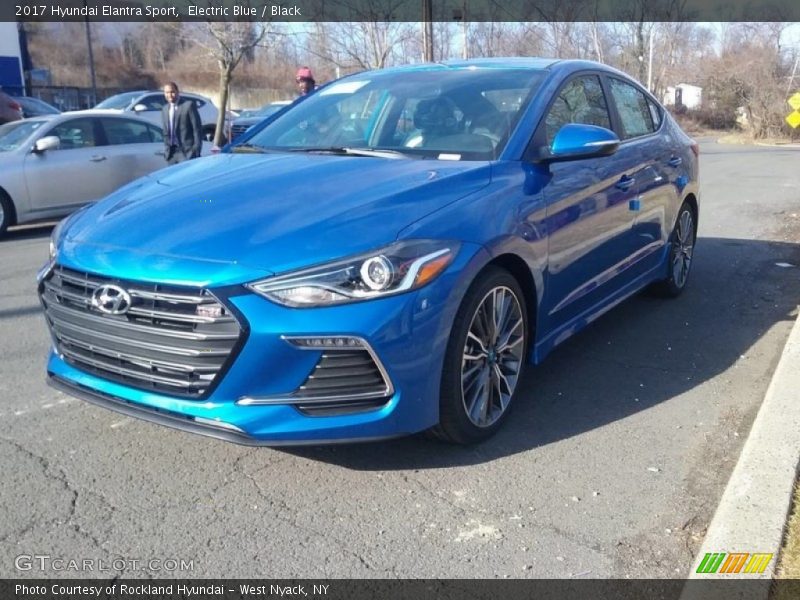 Front 3/4 View of 2017 Elantra Sport