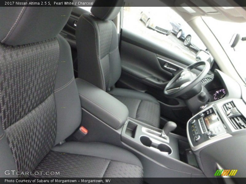 Pearl White / Charcoal 2017 Nissan Altima 2.5 S