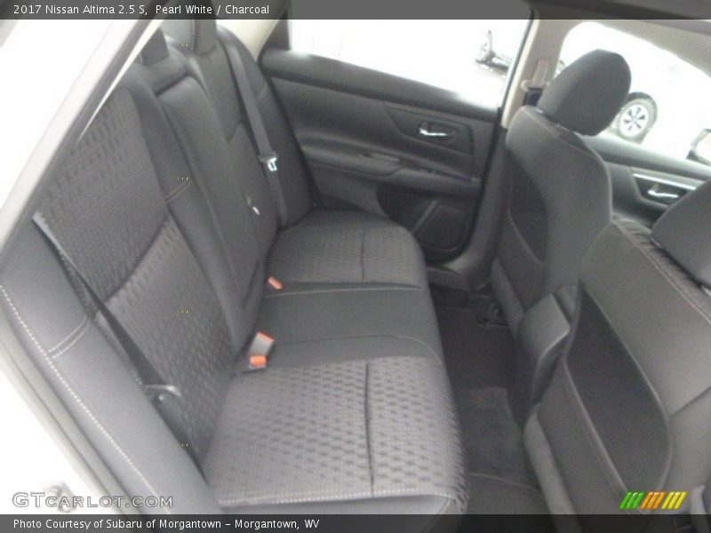 Pearl White / Charcoal 2017 Nissan Altima 2.5 S