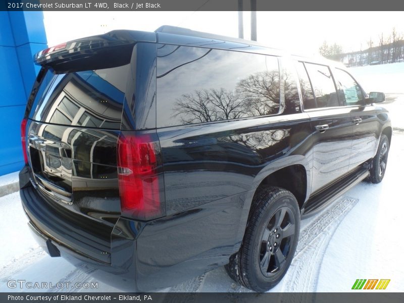 Black / Jet Black 2017 Chevrolet Suburban LT 4WD